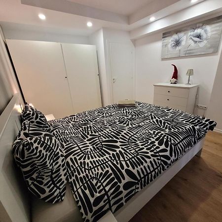 La Dolce Vita Apartment Stefanestii de Jos Dış mekan fotoğraf