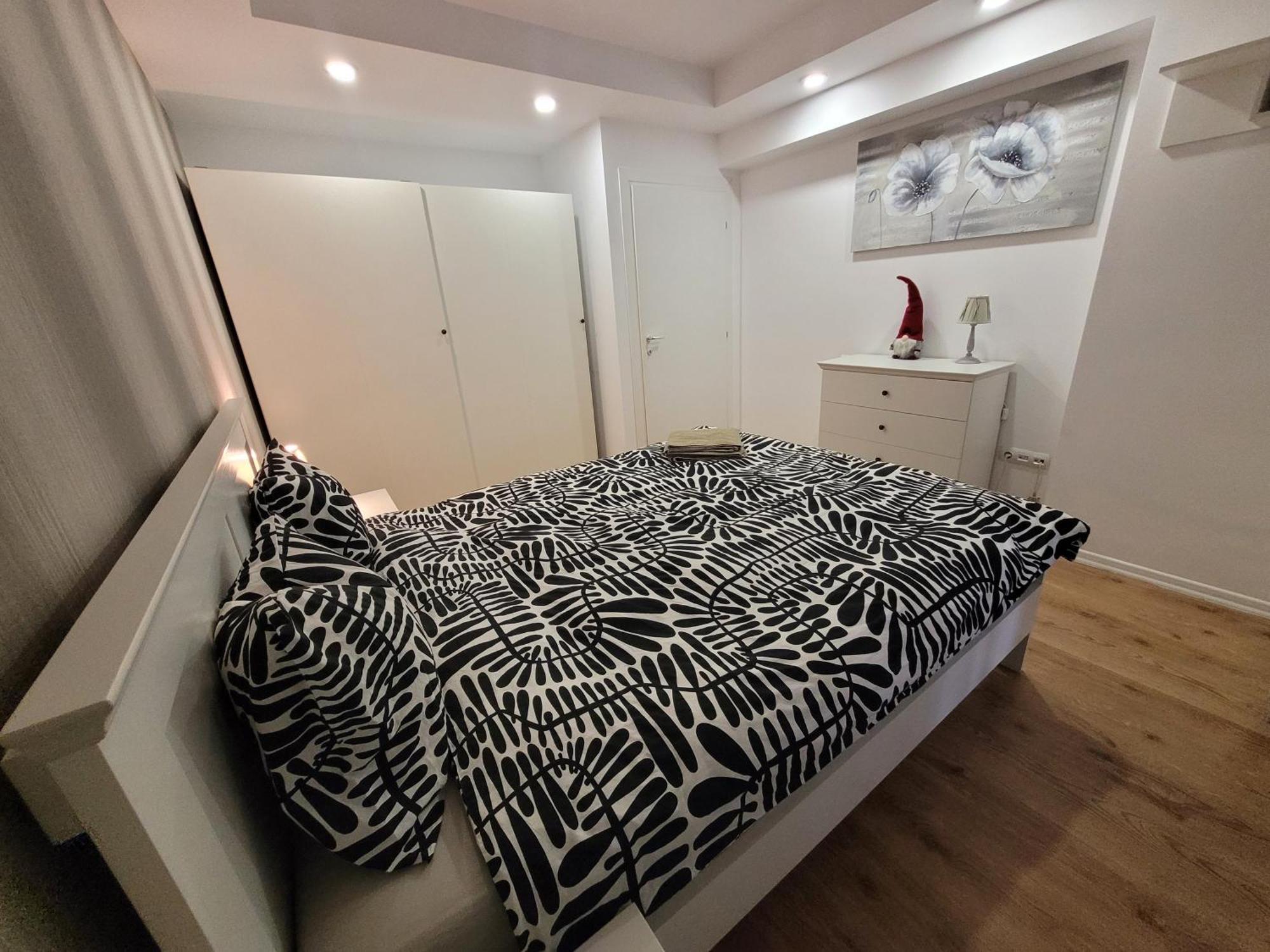 La Dolce Vita Apartment Stefanestii de Jos Dış mekan fotoğraf